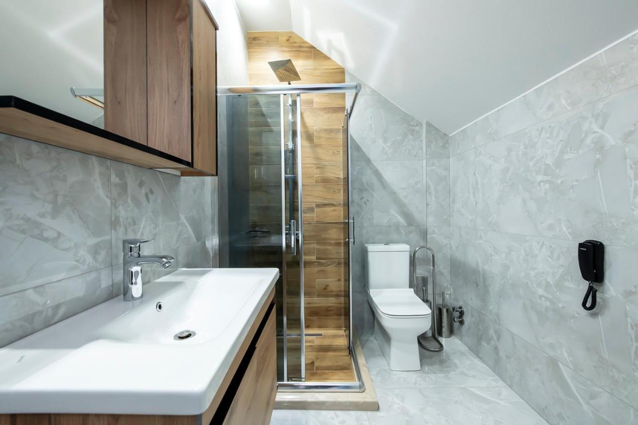 Hotel Solo Tbilisi Ngoại thất bức ảnh