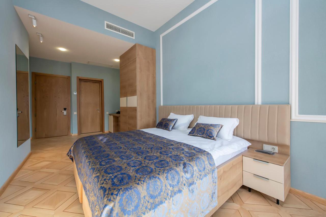 Hotel Solo Tbilisi Ngoại thất bức ảnh