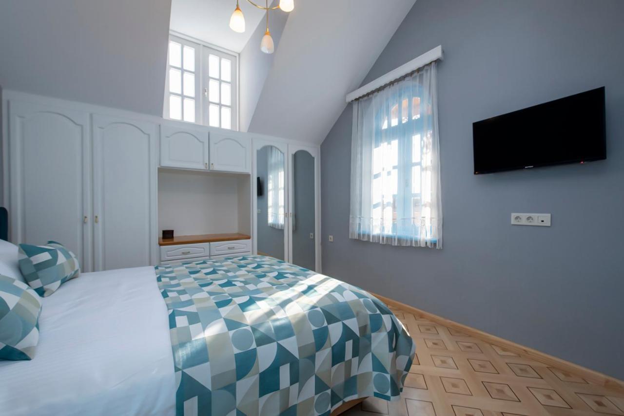 Hotel Solo Tbilisi Ngoại thất bức ảnh
