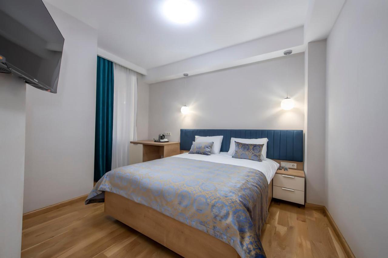 Hotel Solo Tbilisi Ngoại thất bức ảnh