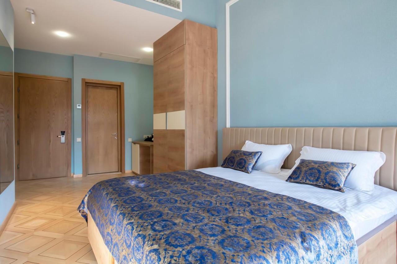 Hotel Solo Tbilisi Ngoại thất bức ảnh