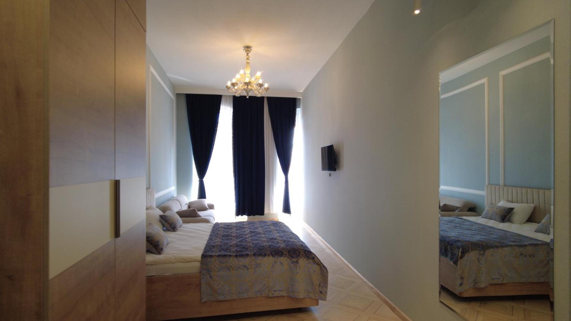 Hotel Solo Tbilisi Ngoại thất bức ảnh