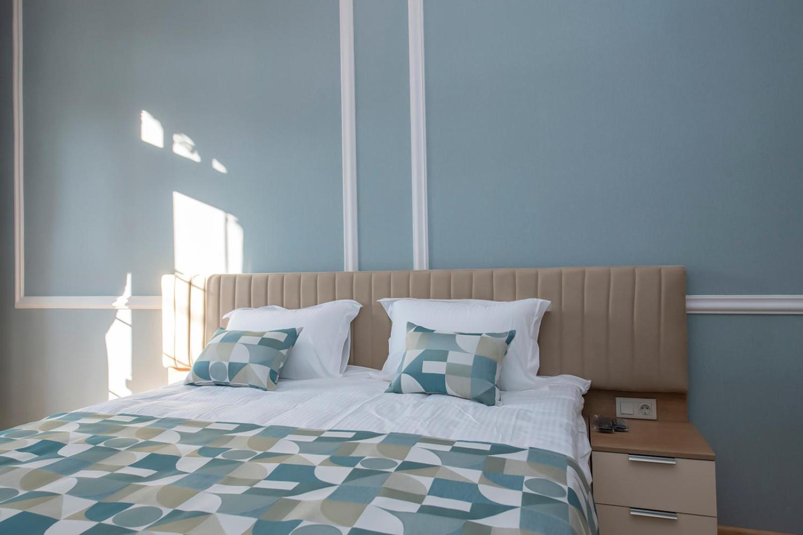 Hotel Solo Tbilisi Ngoại thất bức ảnh