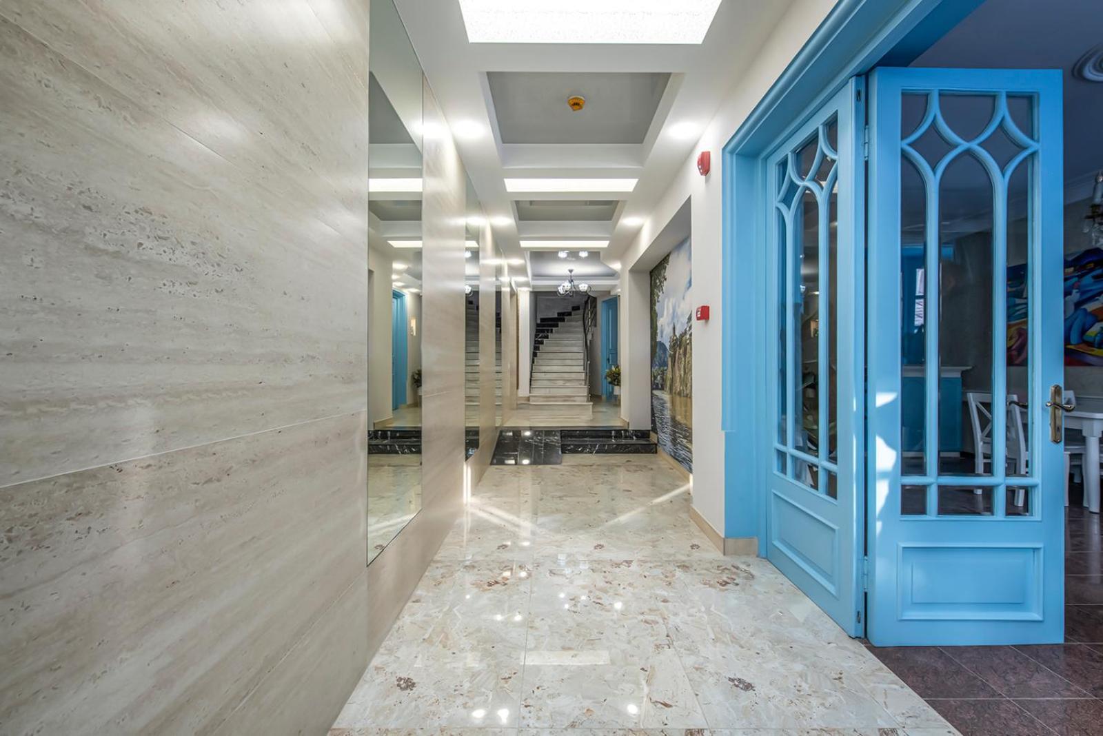 Hotel Solo Tbilisi Ngoại thất bức ảnh